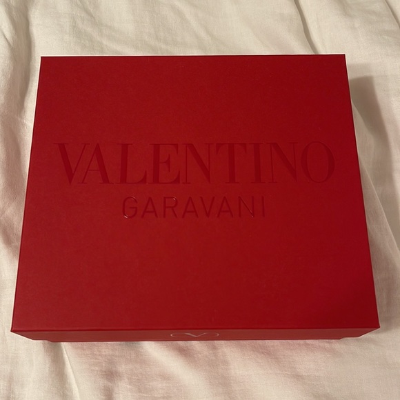 Valentino Box - Picture 2 of 8